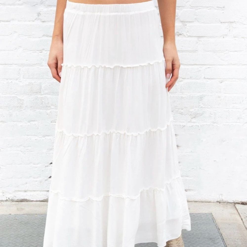Brandy Melville Izzy Skirt